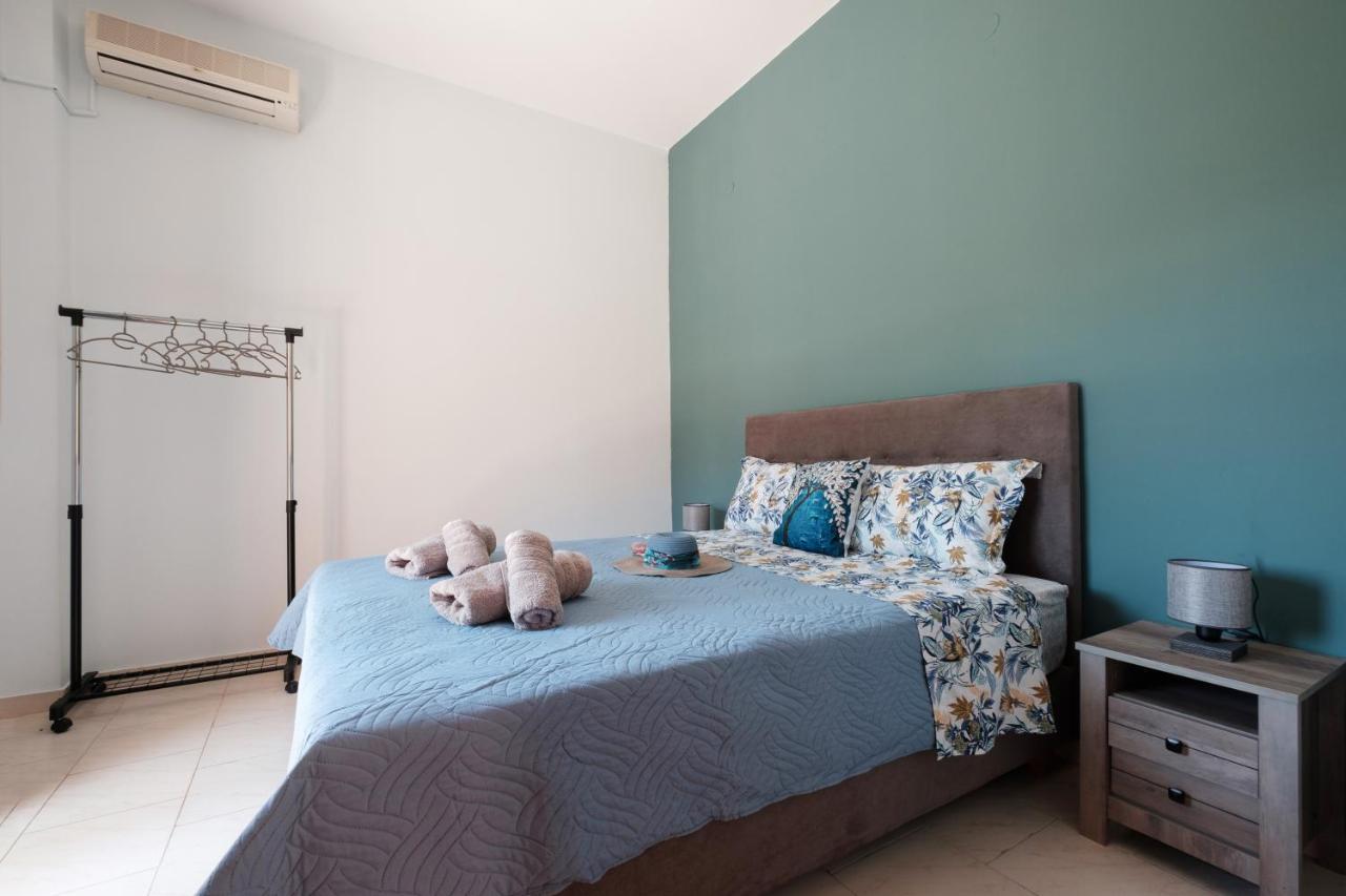 Mouzakitis Apartments 4 アリラス エクステリア 写真